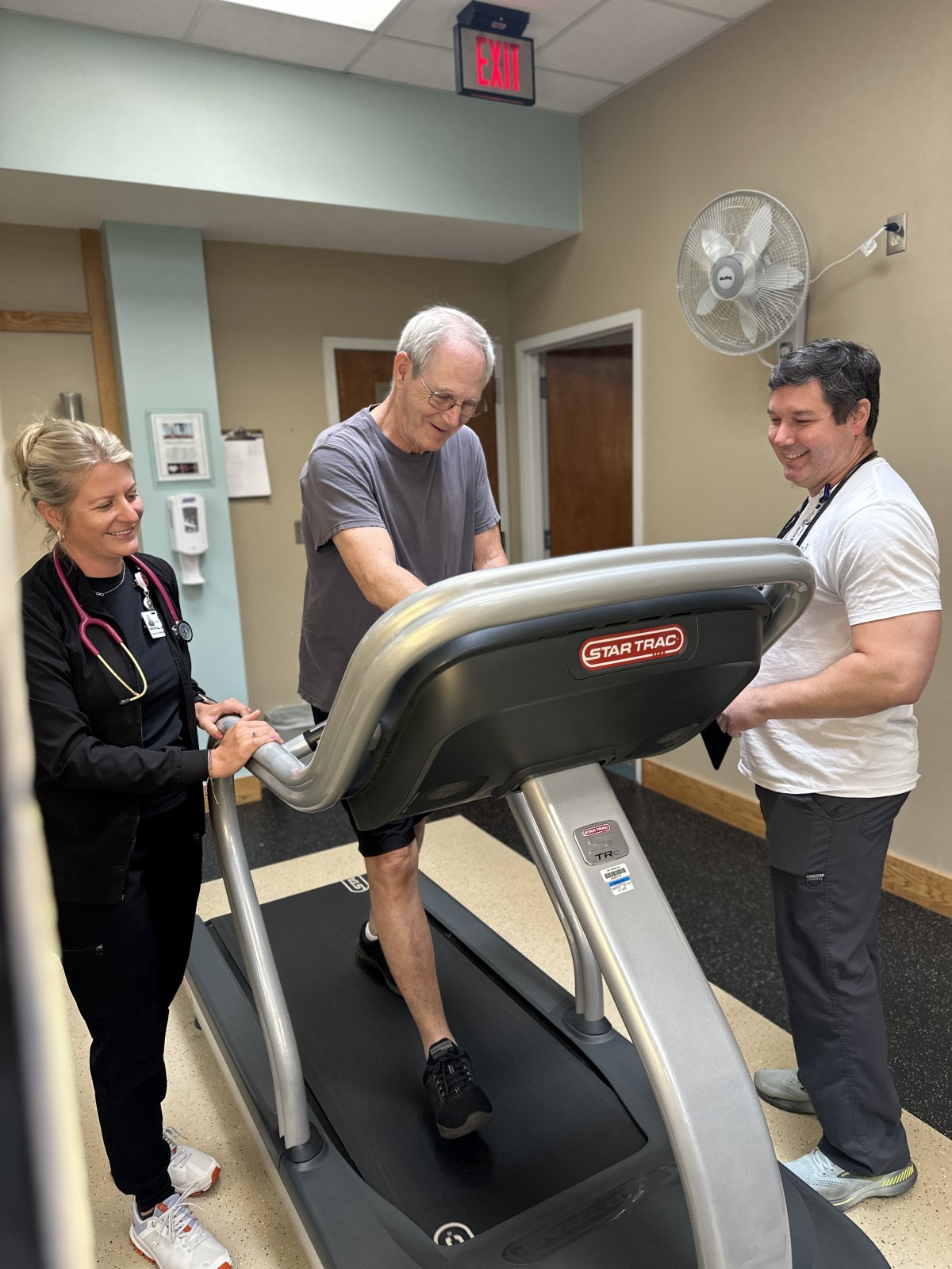 Crystal Price and Randy Carlile with Perry L Cardiac Rehab patient